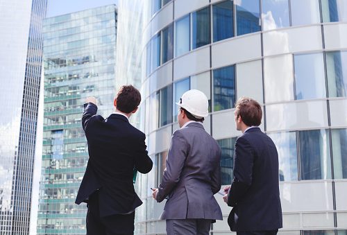 <strong>Winning The Bid: Tips For Contractors Bidding On Large Construction Projects</strong>